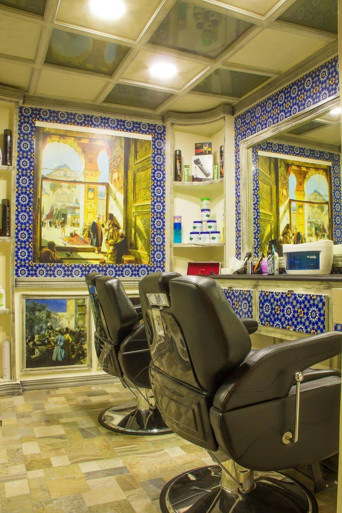 Thousand Nights Hotel Амман Экстерьер фото A salon in Dubai